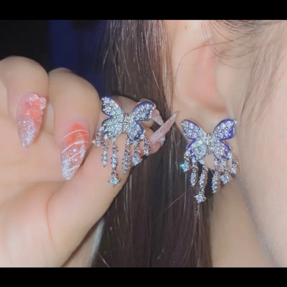 Gorgeous Butterfly Earrings With Swarovski Elements
